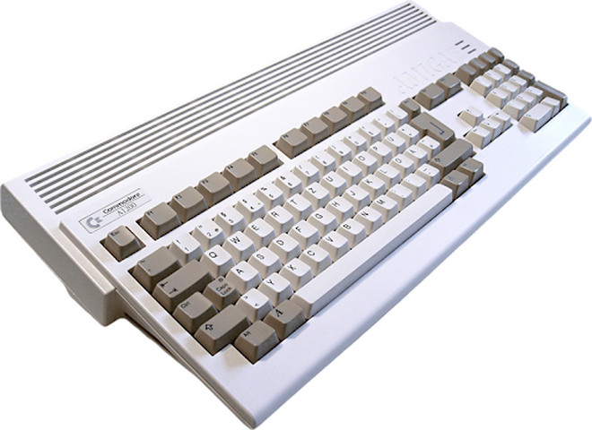 Amiga 1200 uvedená v roce 1992