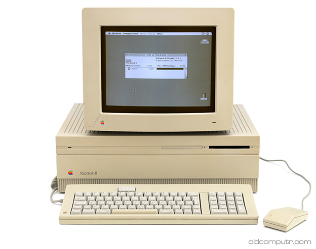 Macintosh II uvedený v roce 1987
